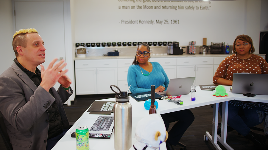 eaeeb75e-b050-4215-9f93-128c9b83b478_large